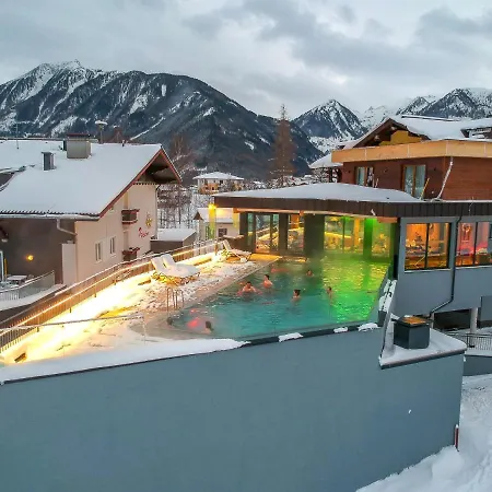 斯托克探险世界酒店