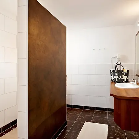 斯托克探险世界酒店 4*